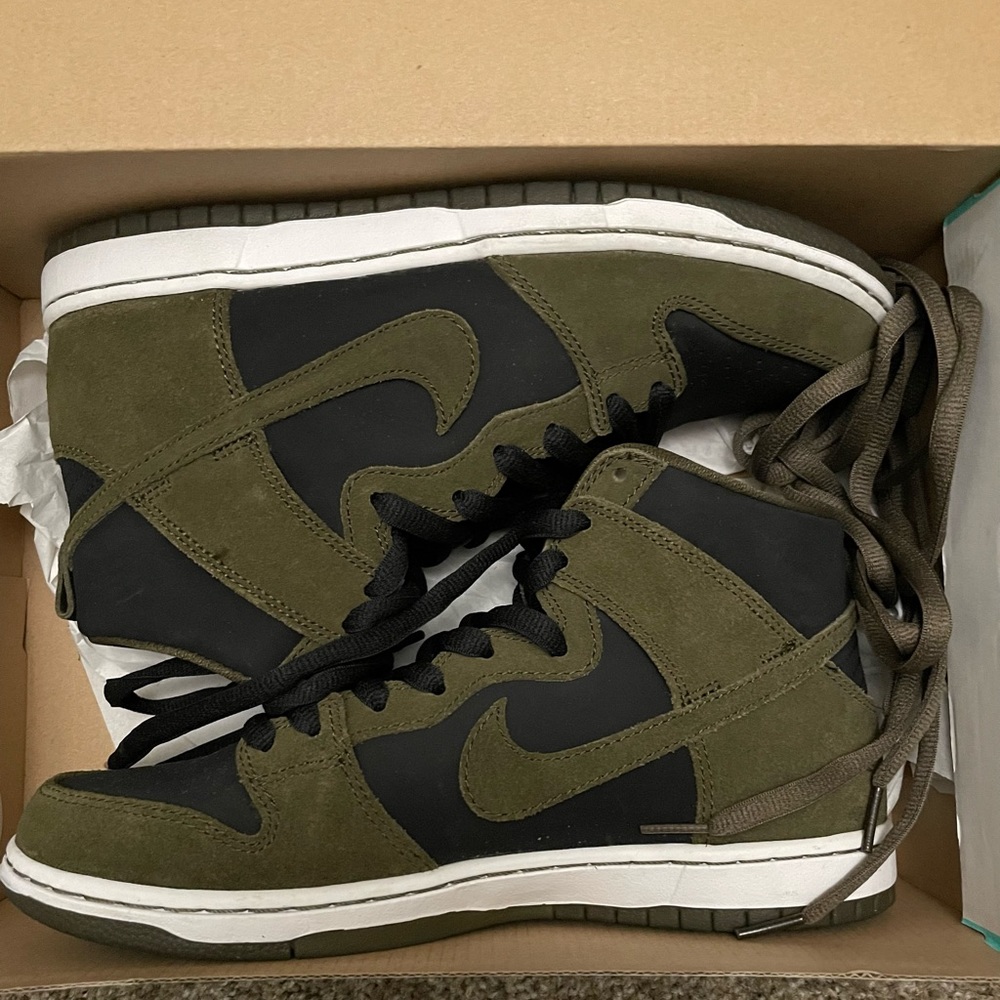 NIKE SB Zoom Dunk High Pro